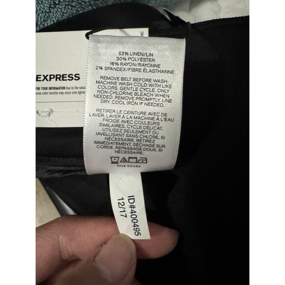 EXPRESS Women’s Black High Waisted Pleated Shorts - Size 2 - NWT - Picture 8 of 8